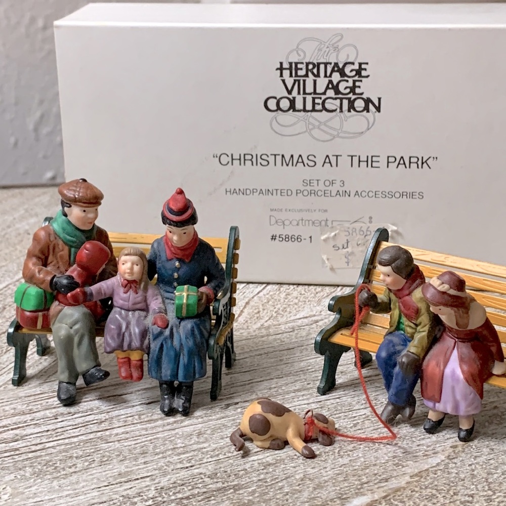 Dept 56 Christmas at the Park; Set of 3 Figurines /w/ box; 2 park benches